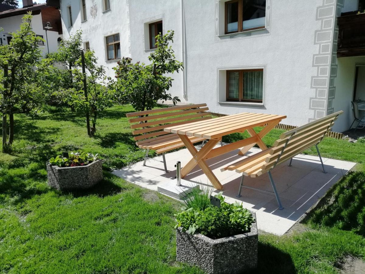 Landhaus Zangerl - Kobelerhof Landeck Εξωτερικό φωτογραφία