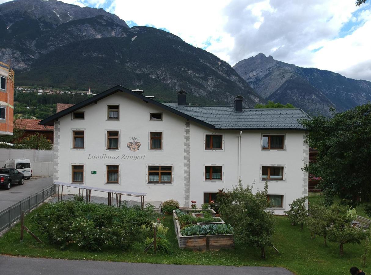 Landhaus Zangerl - Kobelerhof Landeck Εξωτερικό φωτογραφία