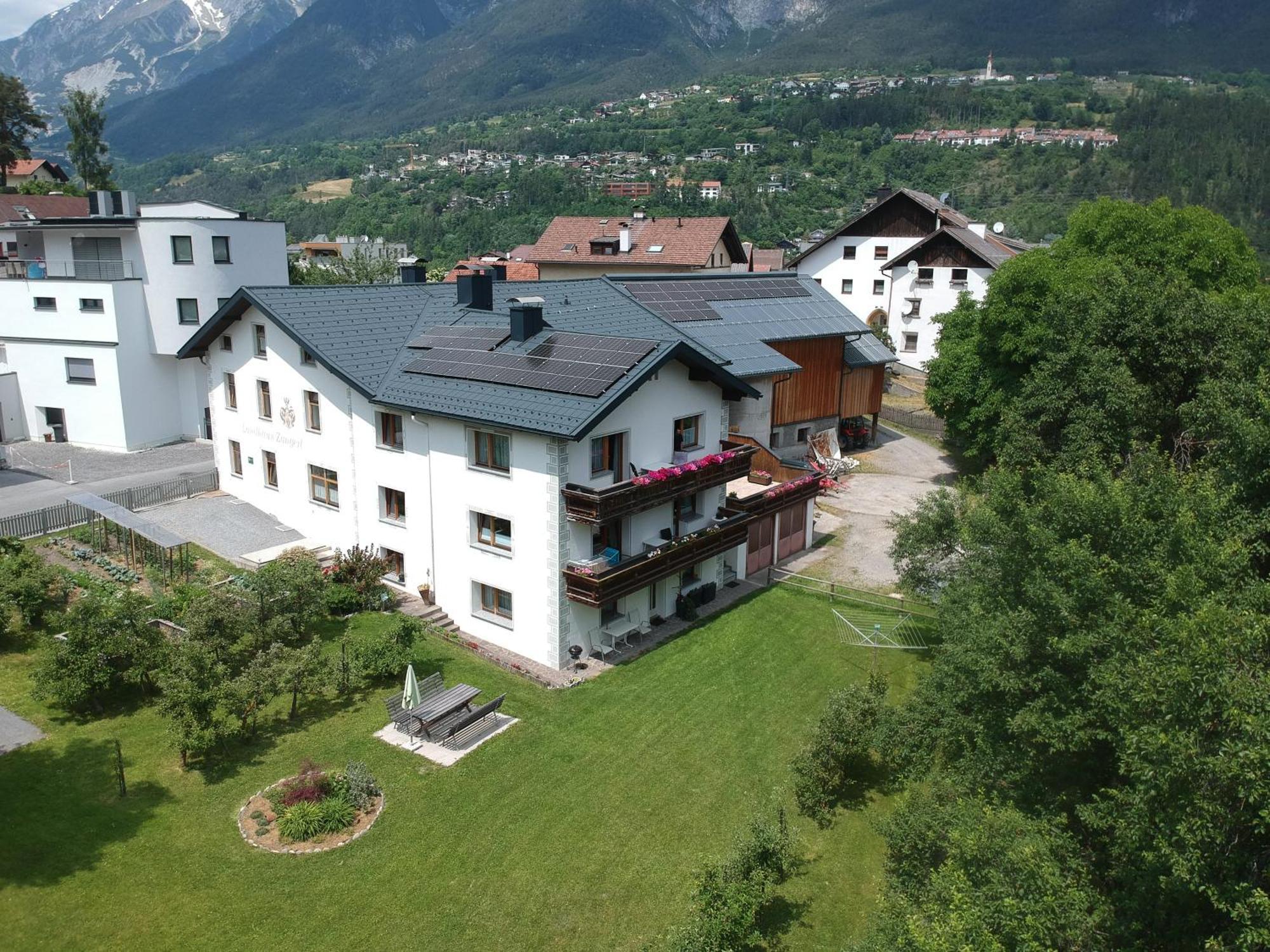 Landhaus Zangerl - Kobelerhof Landeck Εξωτερικό φωτογραφία